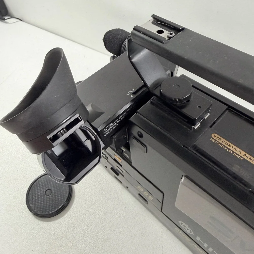 Hitachi VM-6100A S-VHS Camcorder Video Camera POWERS ON AS IS READ